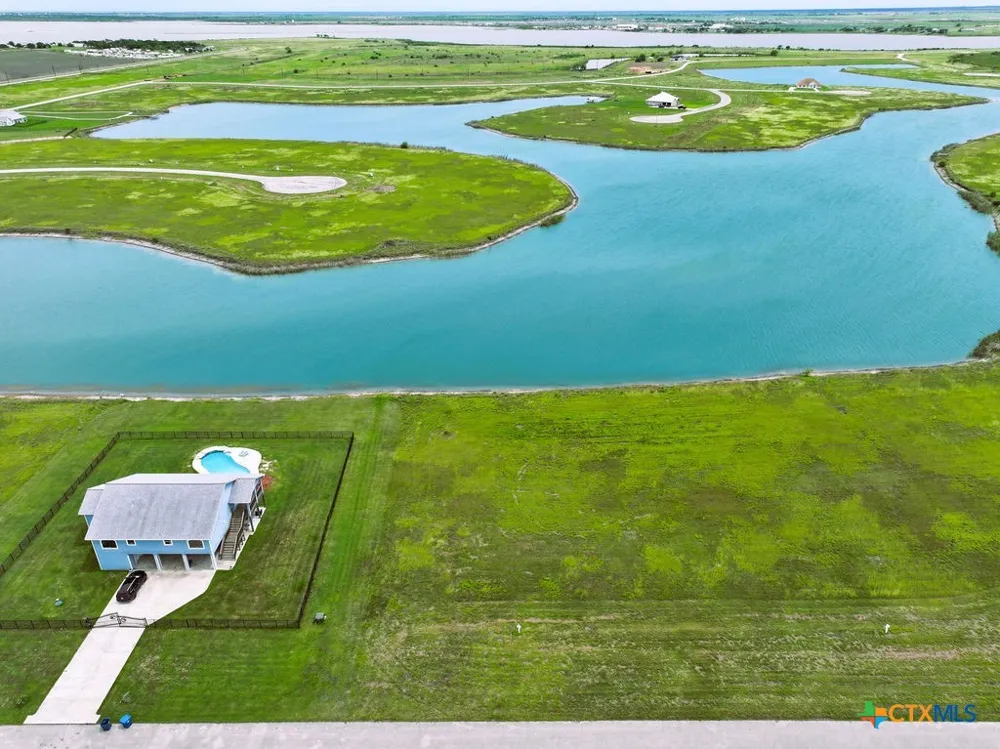 36 Redfish Retreat Drive Port Lavaca, TX 77979