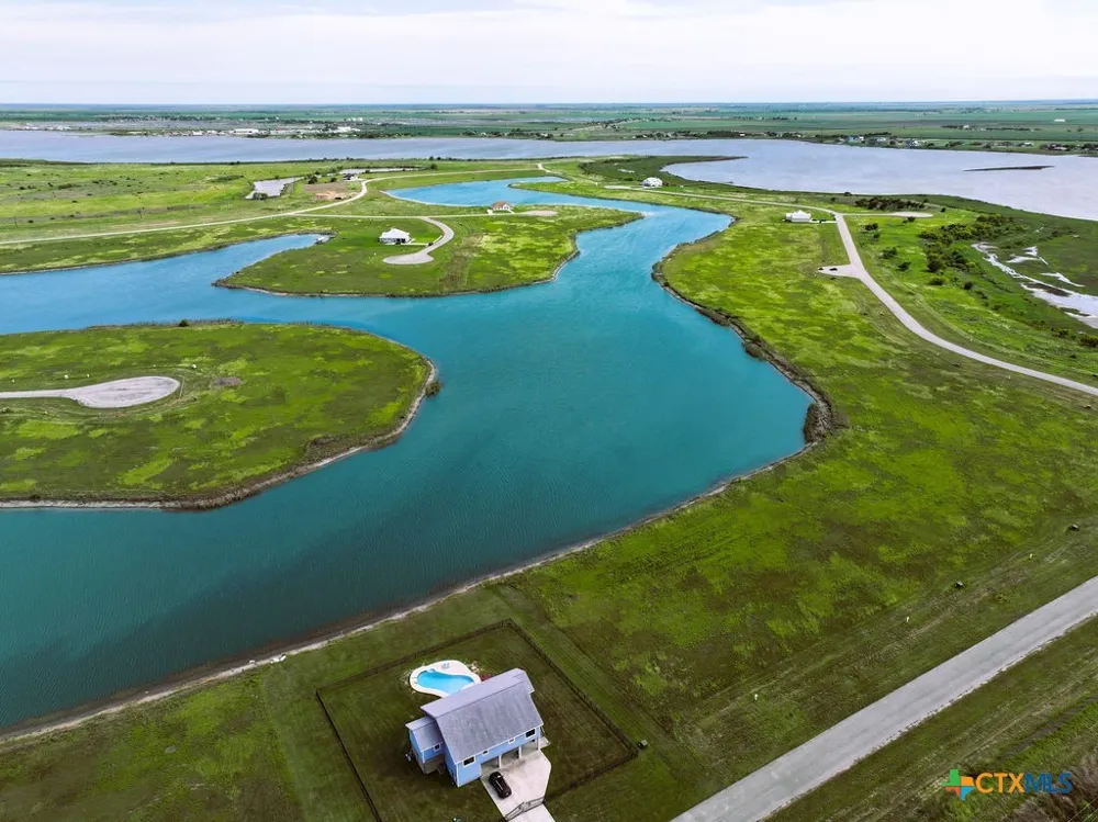 36 Redfish Retreat Drive Port Lavaca, TX 77979
