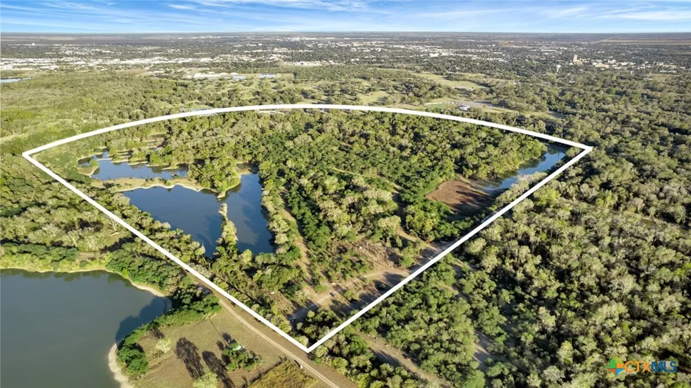 Smith Road Victoria, TX 77905