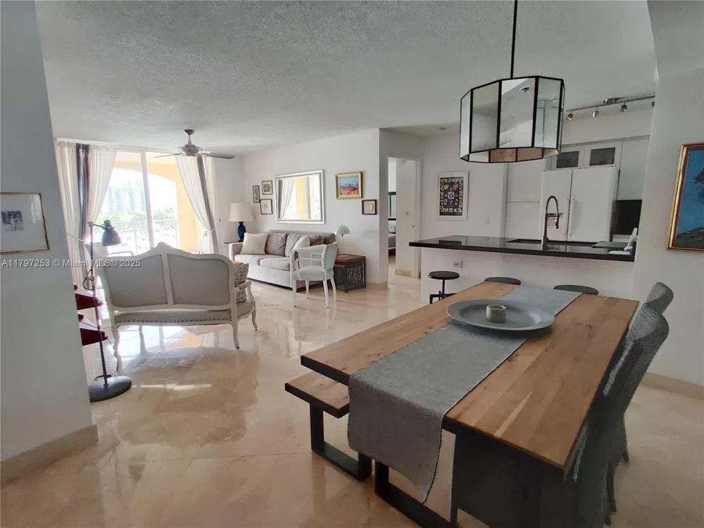 19877 E Country Club Dr #3606 Aventura, FL 33180