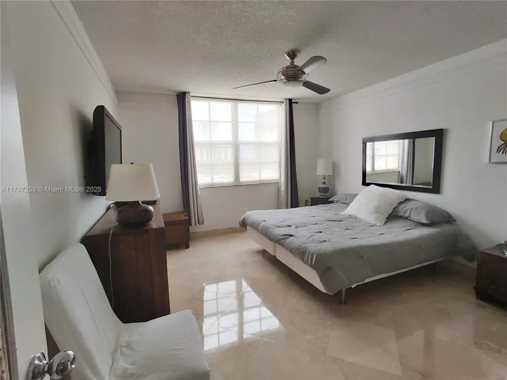 19877 E Country Club Dr #3606 Aventura, FL 33180