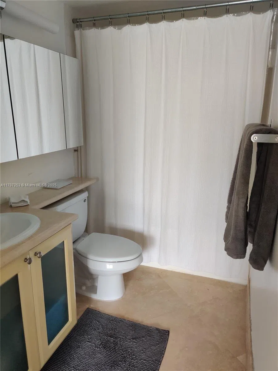 19877 E Country Club Dr #3606 Aventura, FL 33180