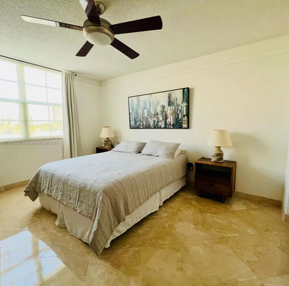 19877 E Country Club Dr #3606 Aventura, FL 33180
