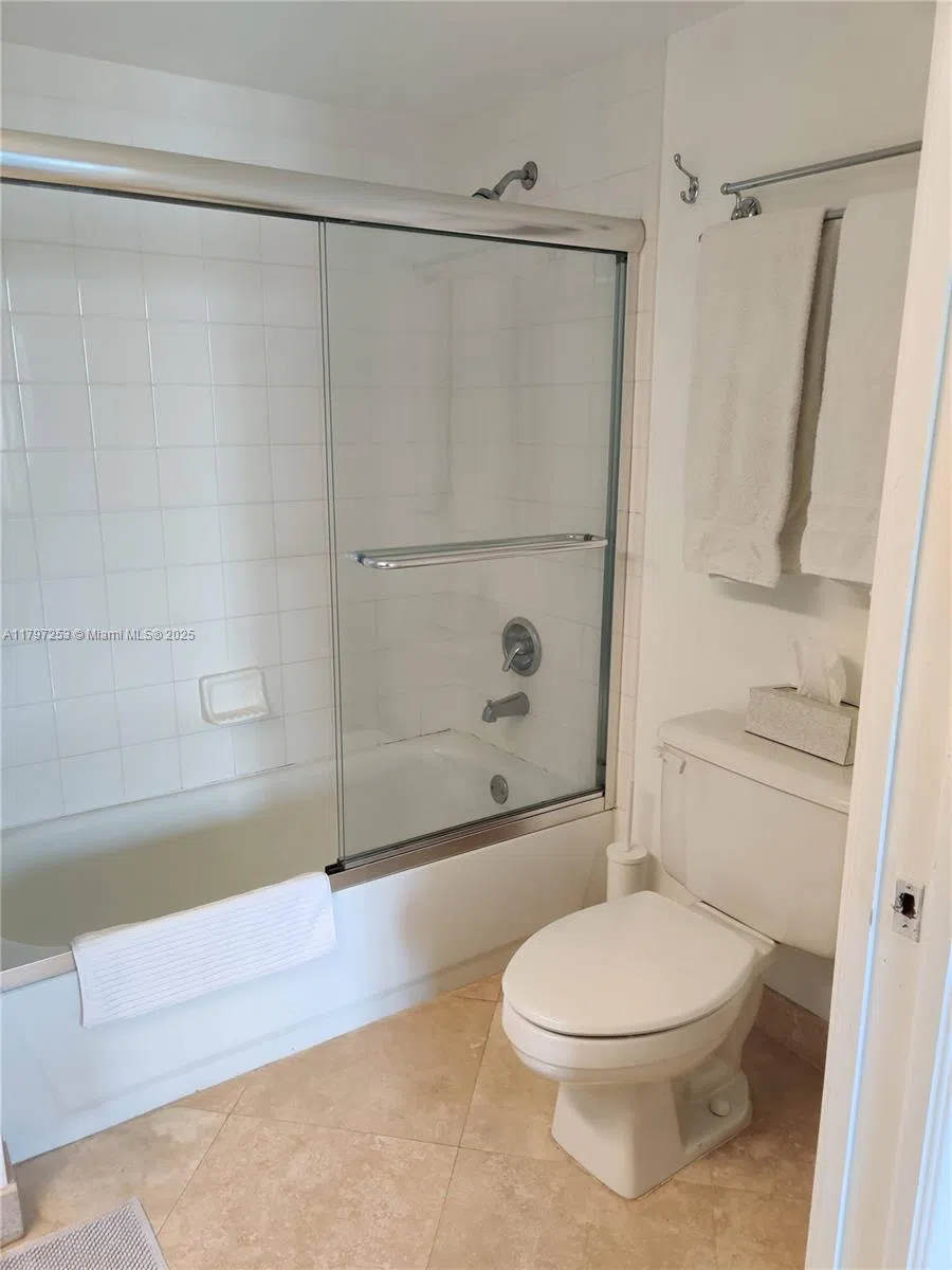 19877 E Country Club Dr #3606 Aventura, FL 33180