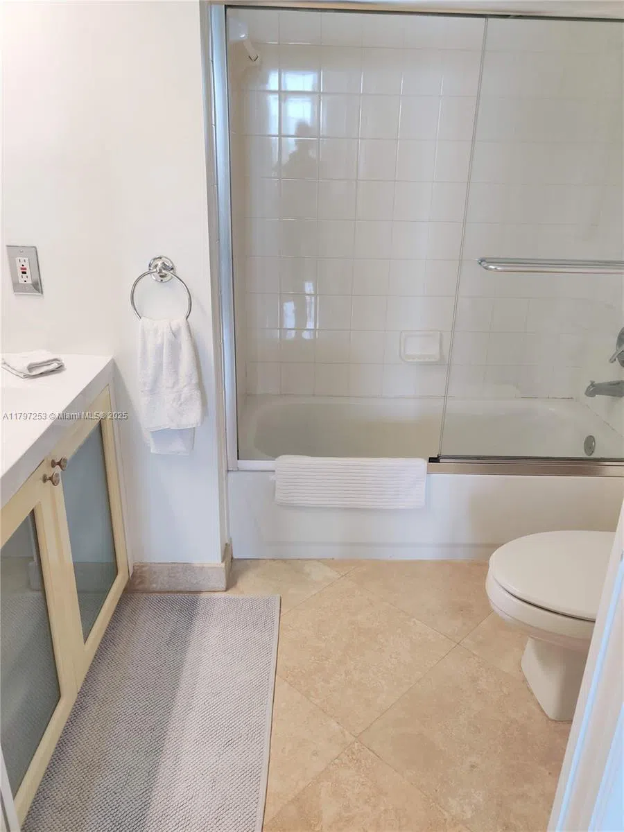 19877 E Country Club Dr #3606 Aventura, FL 33180