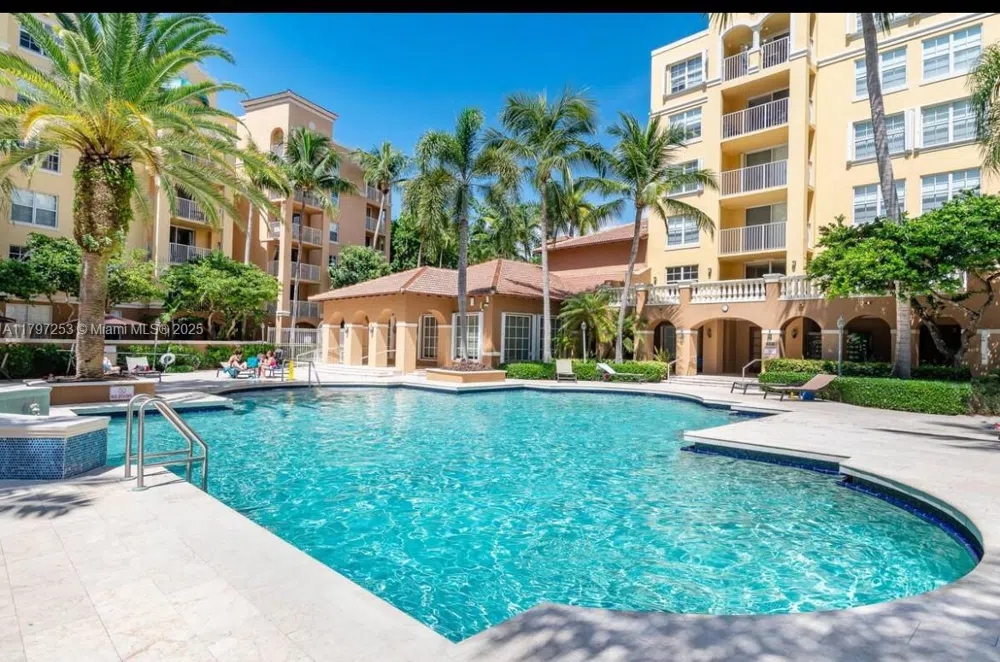 19877 E Country Club Dr #3606 Aventura, FL 33180