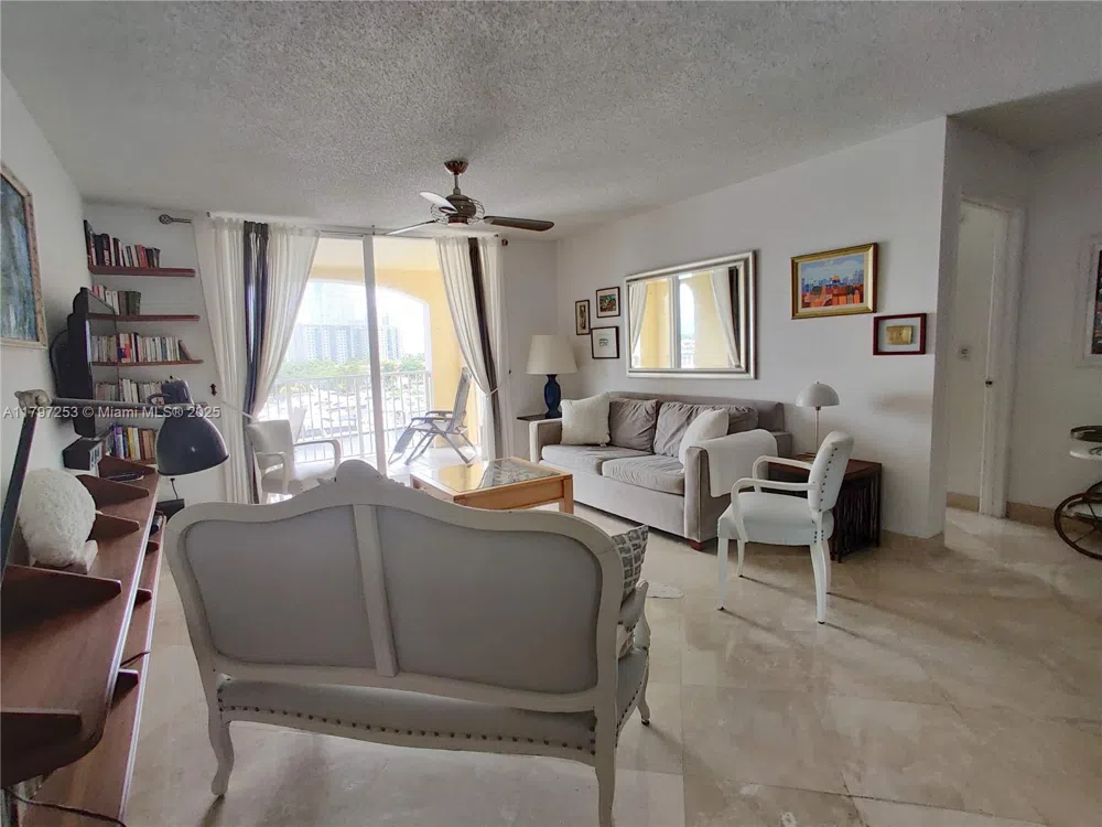 19877 E Country Club Dr #3606 Aventura, FL 33180