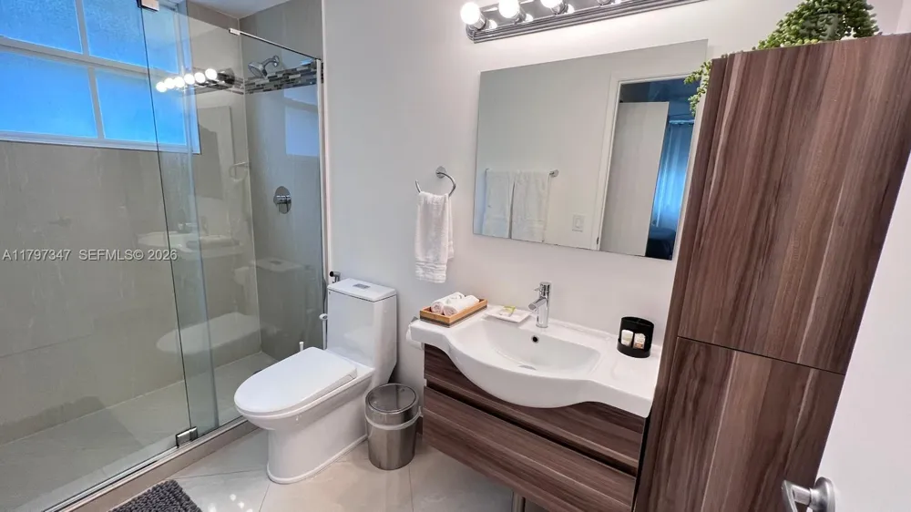 19701 E Country Club Dr #5108 Aventura, FL 33180