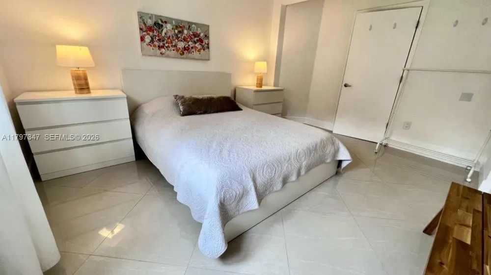 19701 E Country Club Dr #5108 Aventura, FL 33180