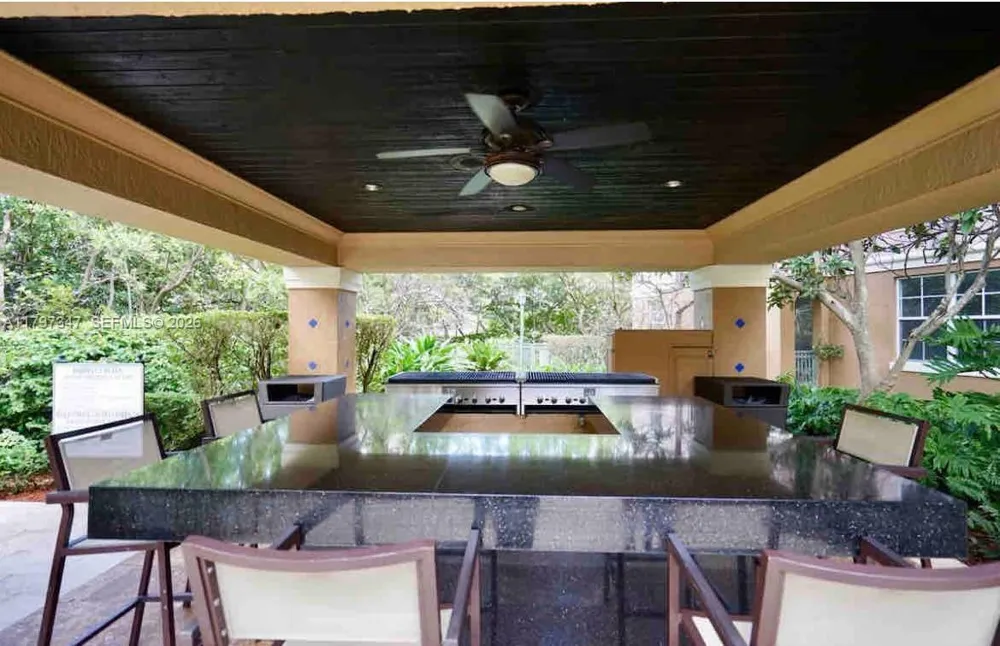 19701 E Country Club Dr #5108 Aventura, FL 33180