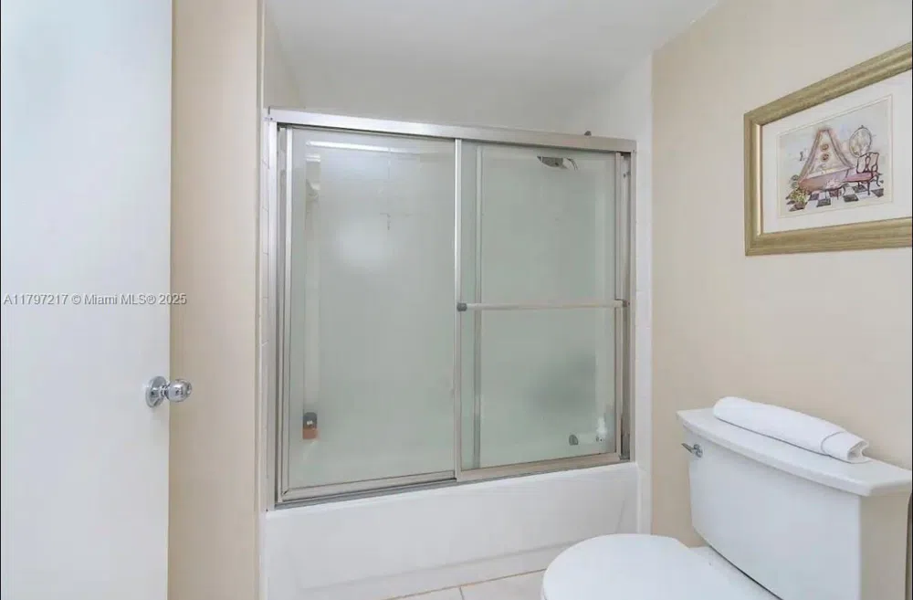 19999 E Country Club Dr #1202 Aventura, FL 33180