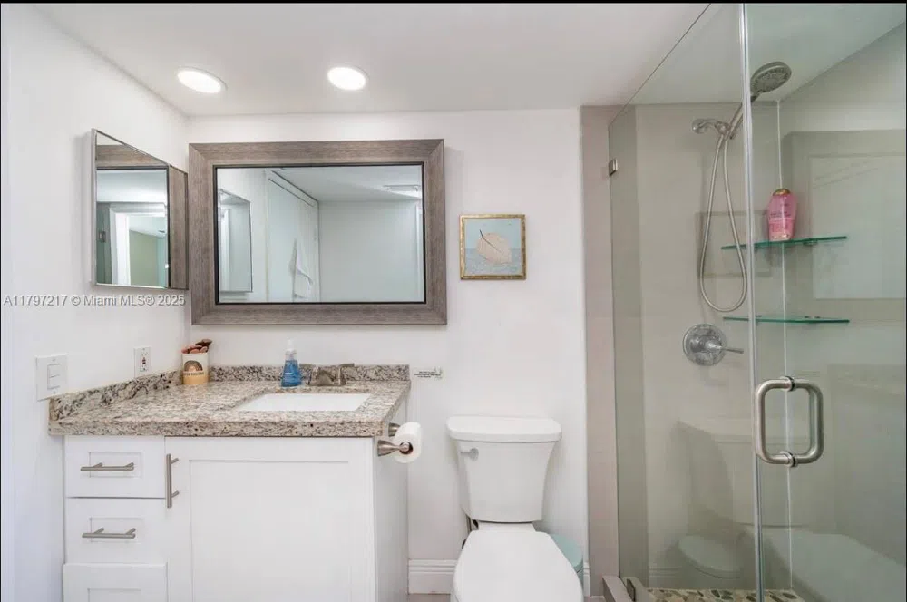 19999 E Country Club Dr #1202 Aventura, FL 33180