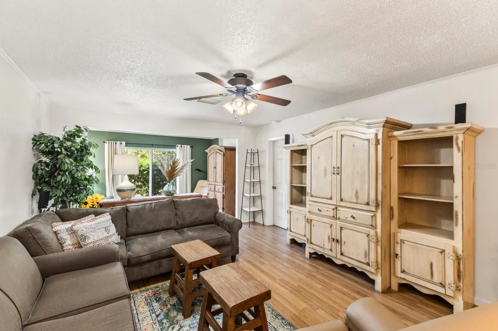 4015 LAKE BAYSHORE DRIVE #108 Bradenton, FL 34205