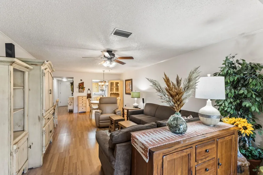 4015 LAKE BAYSHORE DRIVE #108 Bradenton, FL 34205