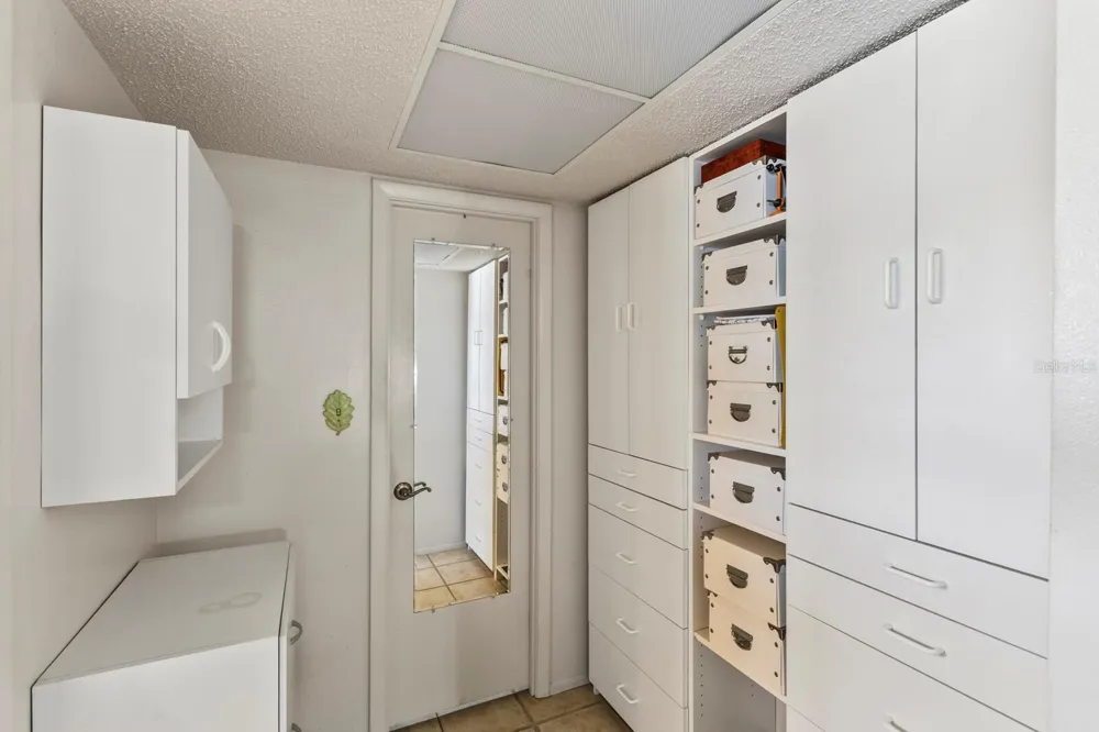 4015 LAKE BAYSHORE DRIVE #108 Bradenton, FL 34205