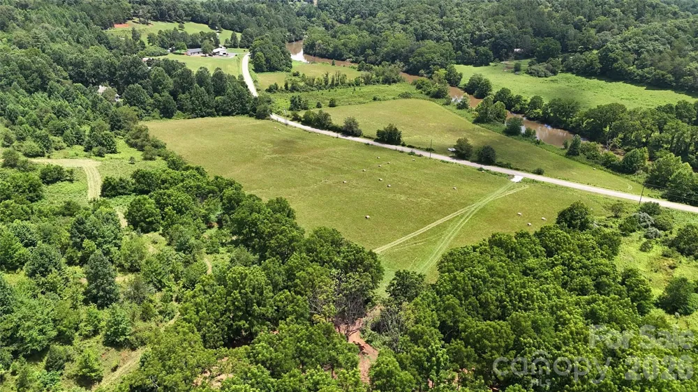4136 Rose Creek Road Franklin, NC 28734