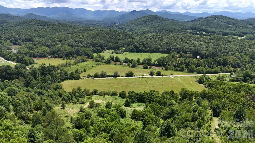 4136 Rose Creek Road Franklin, NC 28734