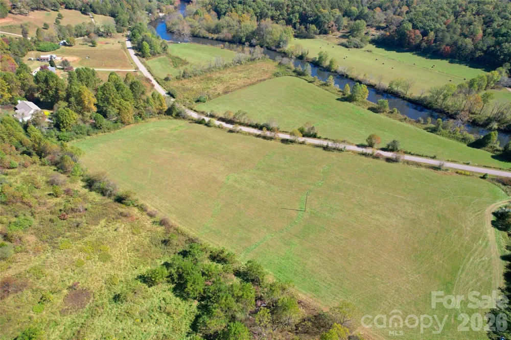 4136 Rose Creek Road Franklin, NC 28734