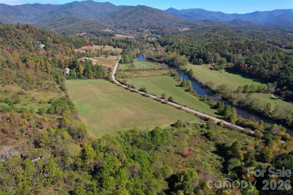 4136 Rose Creek Road Franklin, NC 28734