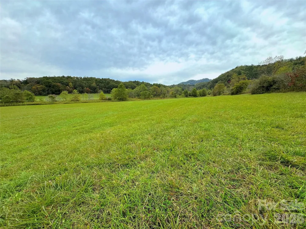 4136 Rose Creek Road Franklin, NC 28734