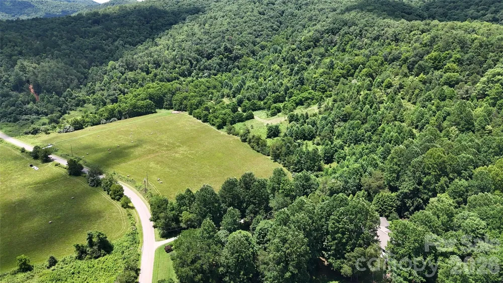 4136 Rose Creek Road Franklin, NC 28734