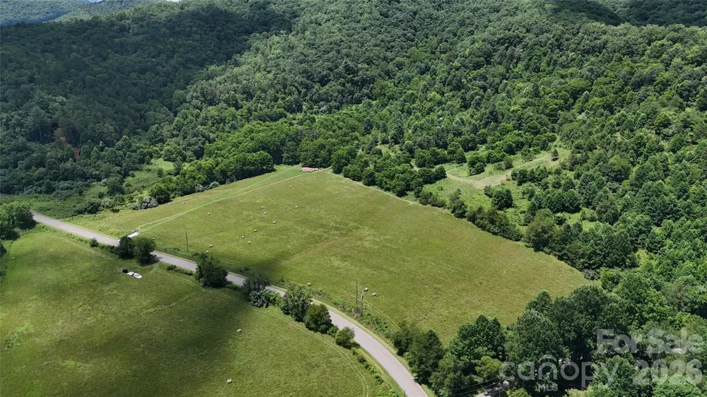 4136 Rose Creek Road Franklin, NC 28734