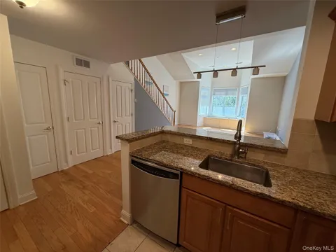 1405 Round Pointe Drive