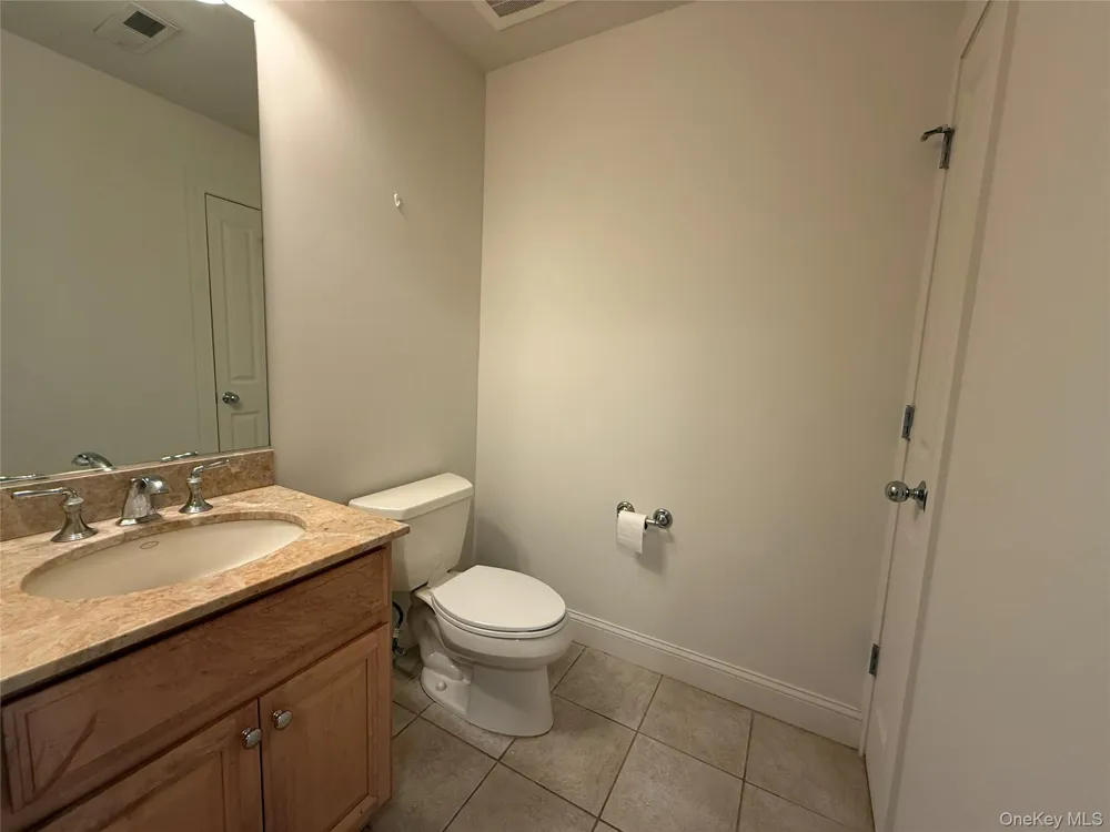1405 Round Pointe Drive Haverstraw, NY 10927