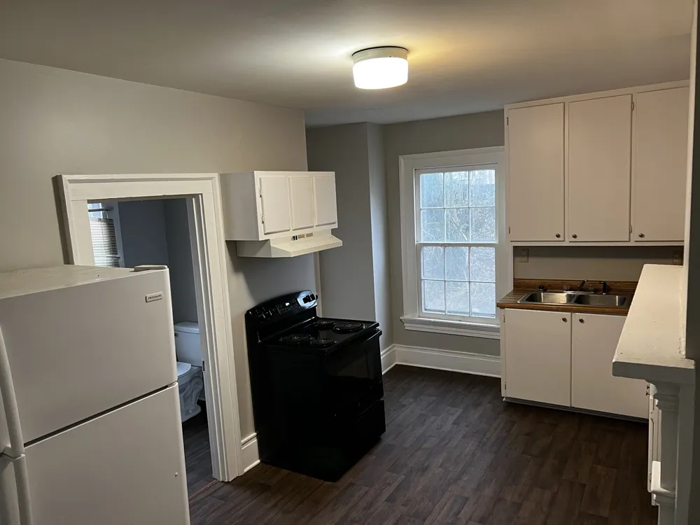 613 W 7th St Columbia, TN 38401