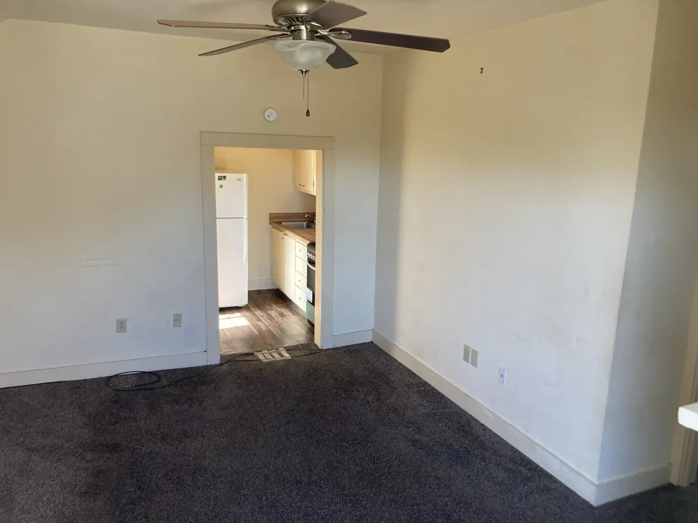 613 W 7th St Columbia, TN 38401