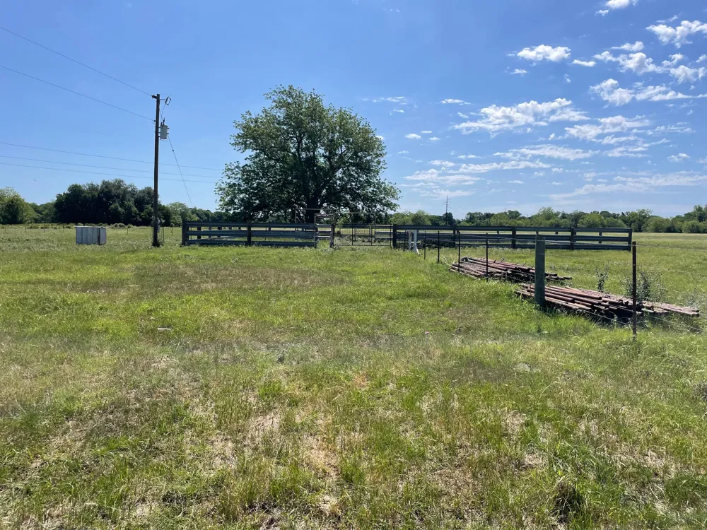 144.45 acres Smithville, TX 78957