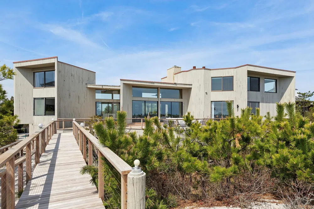 199 Dune Road Westhampton Beach, NY 11978