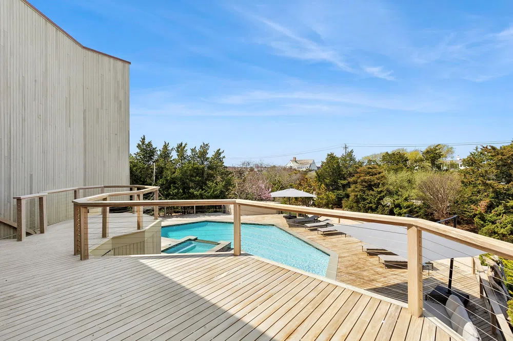 199 Dune Road Westhampton Beach, NY 11978