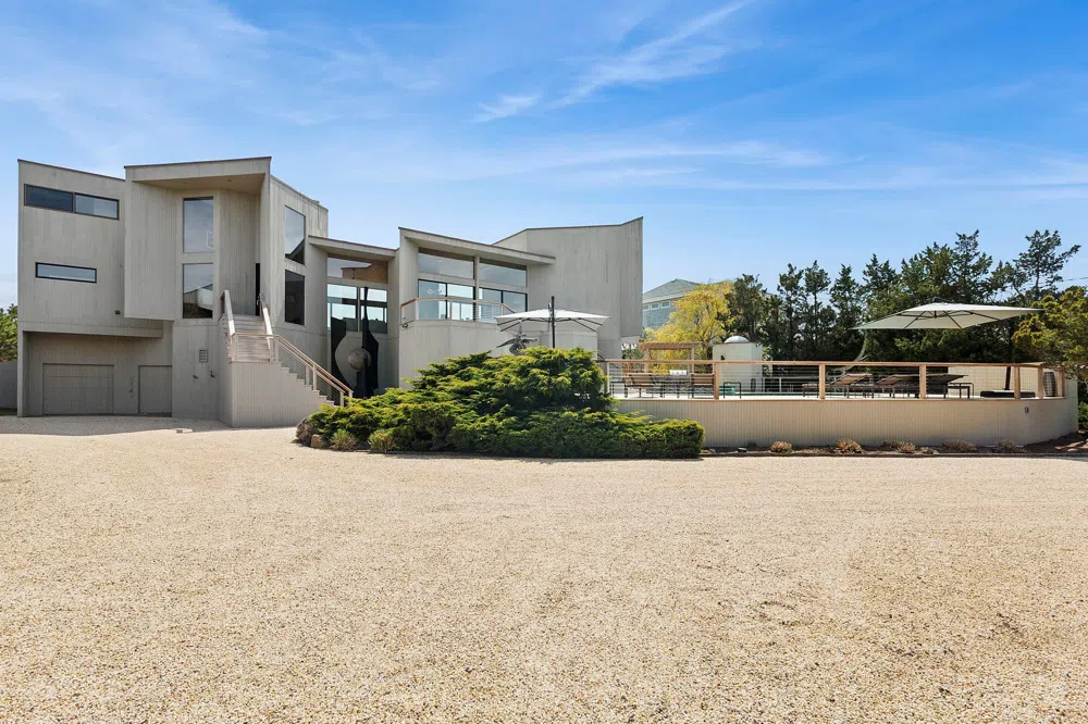 199 Dune Road Westhampton Beach, NY 11978