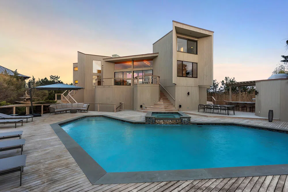 199 Dune Road Westhampton Beach, NY 11978