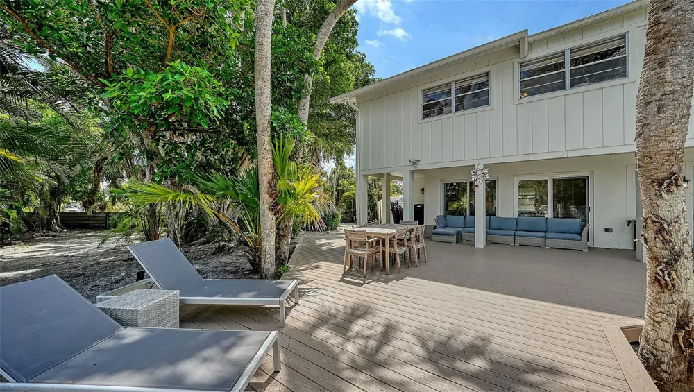 3708 SANDSPUR LANE Nokomis, FL 34275