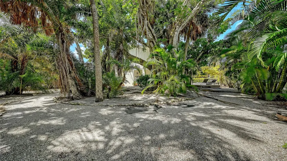 3708 SANDSPUR LANE Nokomis, FL 34275