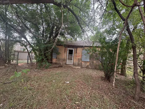 411 10th Street