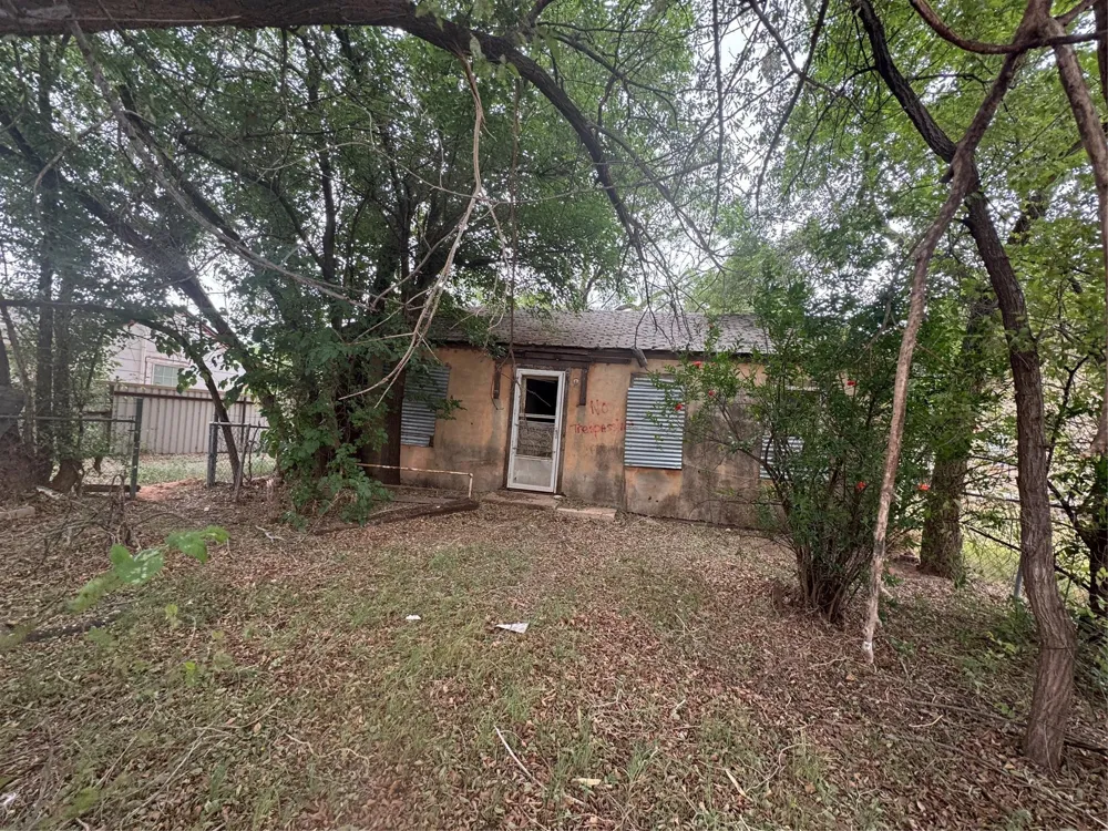 411 10th Street Lamesa, TX 79331