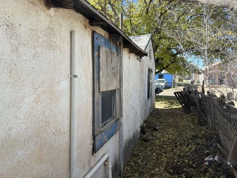 1309 S Canyon Avenue Lamesa, TX 79331