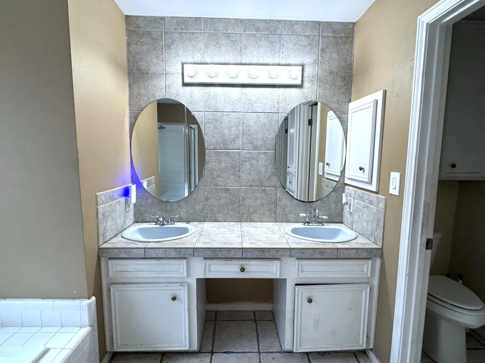 111 Trentwood Circle Victoria, TX 77901