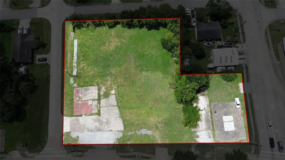 3106 Hwy 3 Dickinson, TX 77539