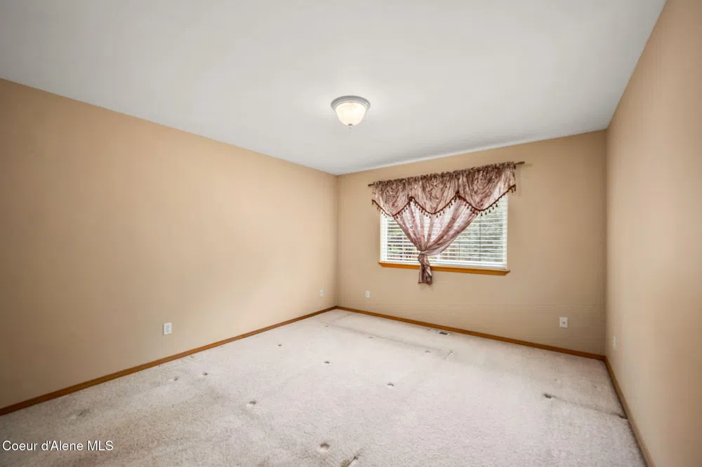 30296 Wheatridge Road Athol, ID 83801