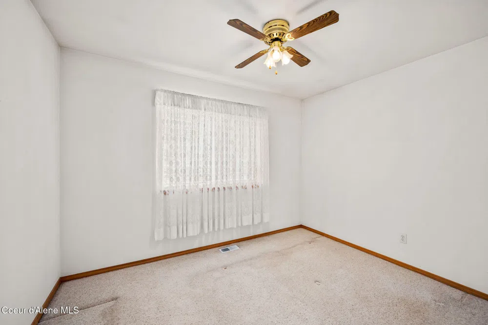 30296 Wheatridge Road Athol, ID 83801