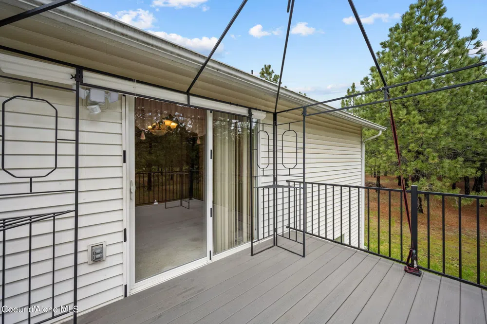 30296 Wheatridge Road Athol, ID 83801