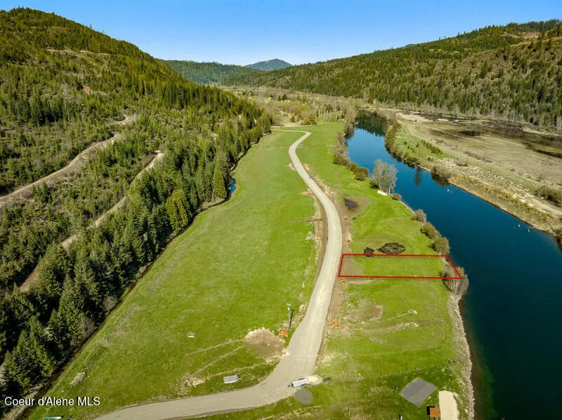 21 Horn Hooked Lane St. Maries, ID 83861