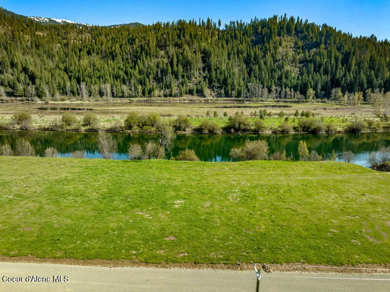 21 Horn Hooked Lane St. Maries, ID 83861