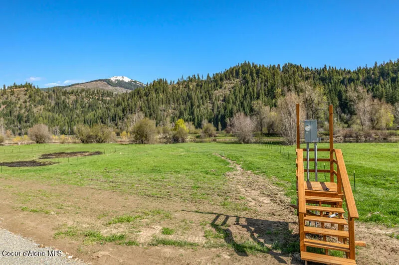 20 Horn Hooked Lane St. Maries, ID 83861