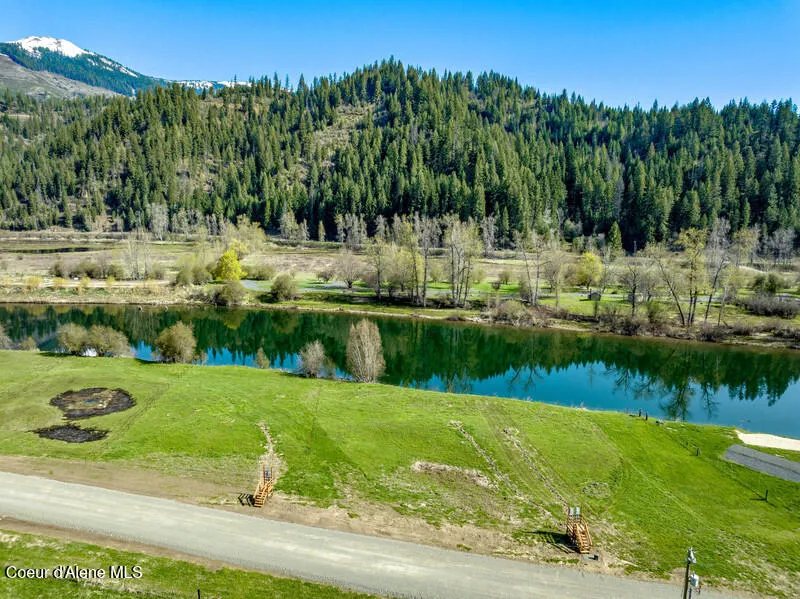 20 Horn Hooked Lane St. Maries, ID 83861