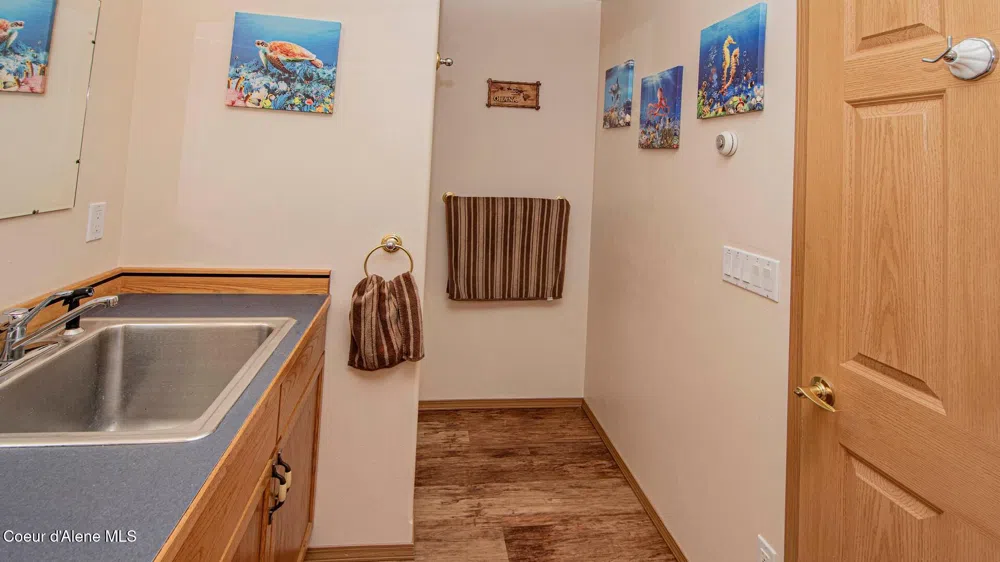 6616 Comanche Street Bonners Ferry, ID 83805
